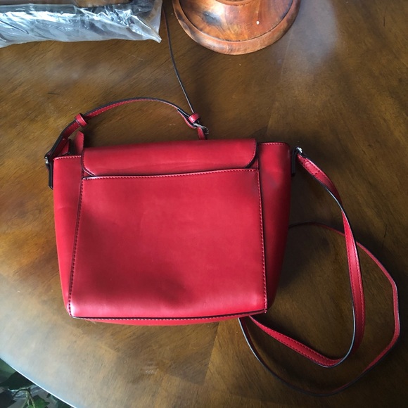 Red Crossbody - Picture 4 of 8